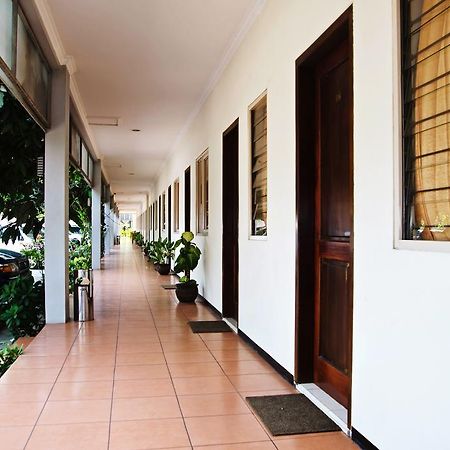Hotel Kings Kudus Экстерьер фото